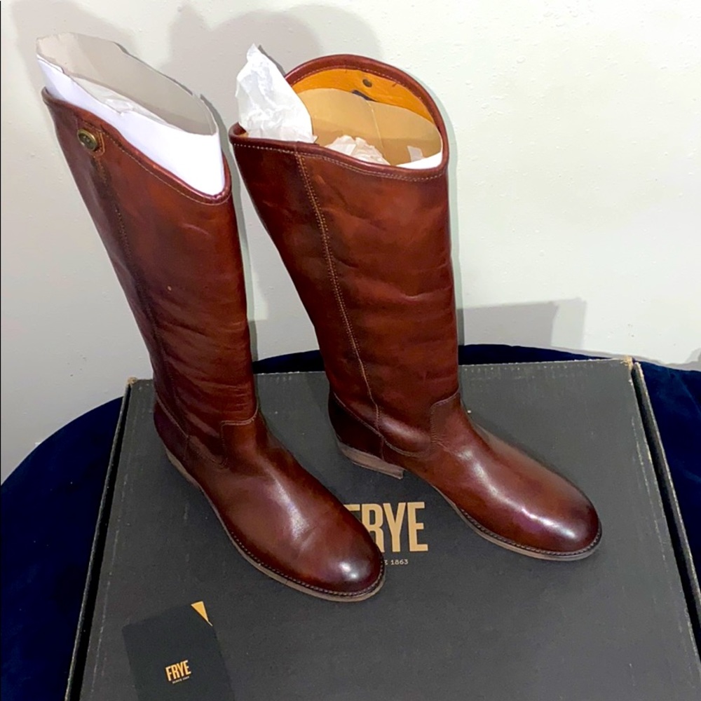 FRYE BOOTS s. 7, 9, 9.5